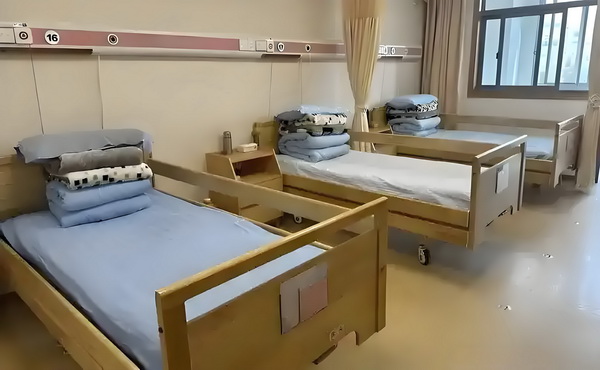 搞个深圳户口多少钱_于佩尔：热爱永远不会消失 于佩尔热爱永远不会消接下来